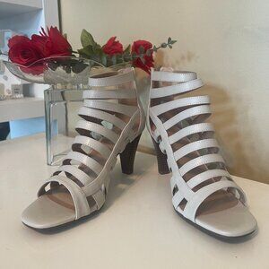 Comfort Ivory Beige Strappy Heel Sandals with Back Zip - 11W